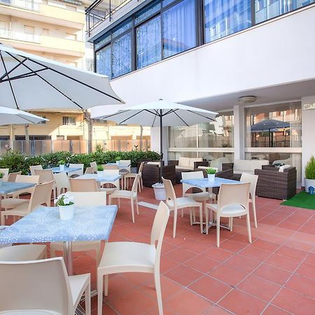 Hotel Mario Cesenatico Kültér fotó