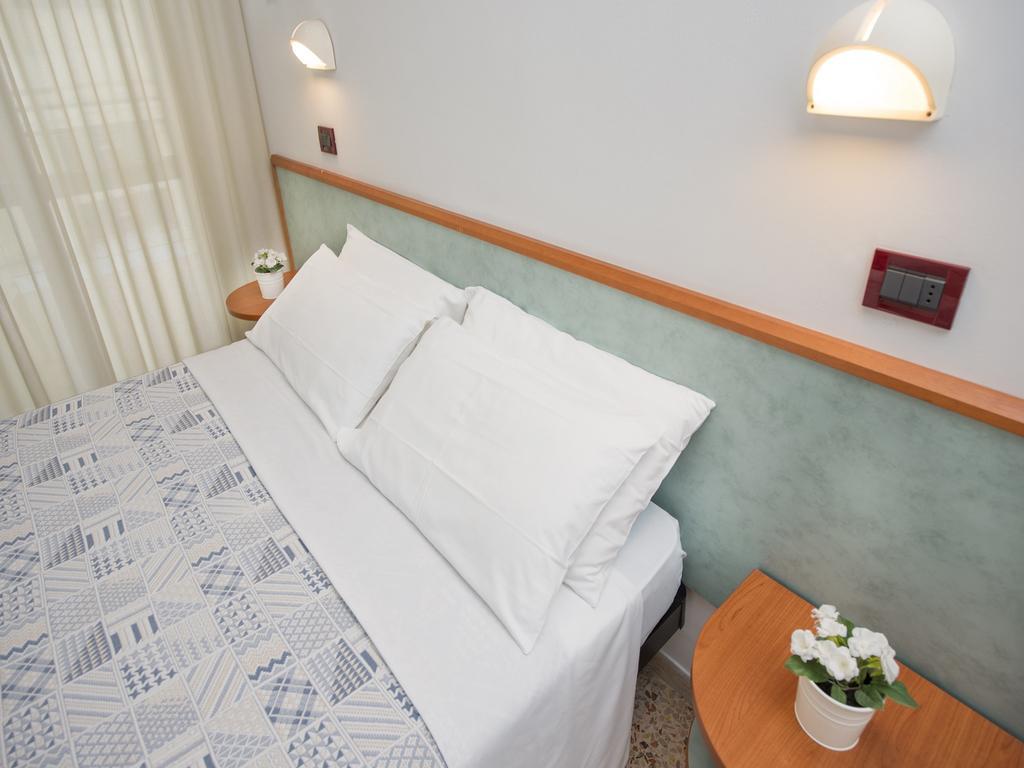 Hotel Mario Cesenatico Kültér fotó