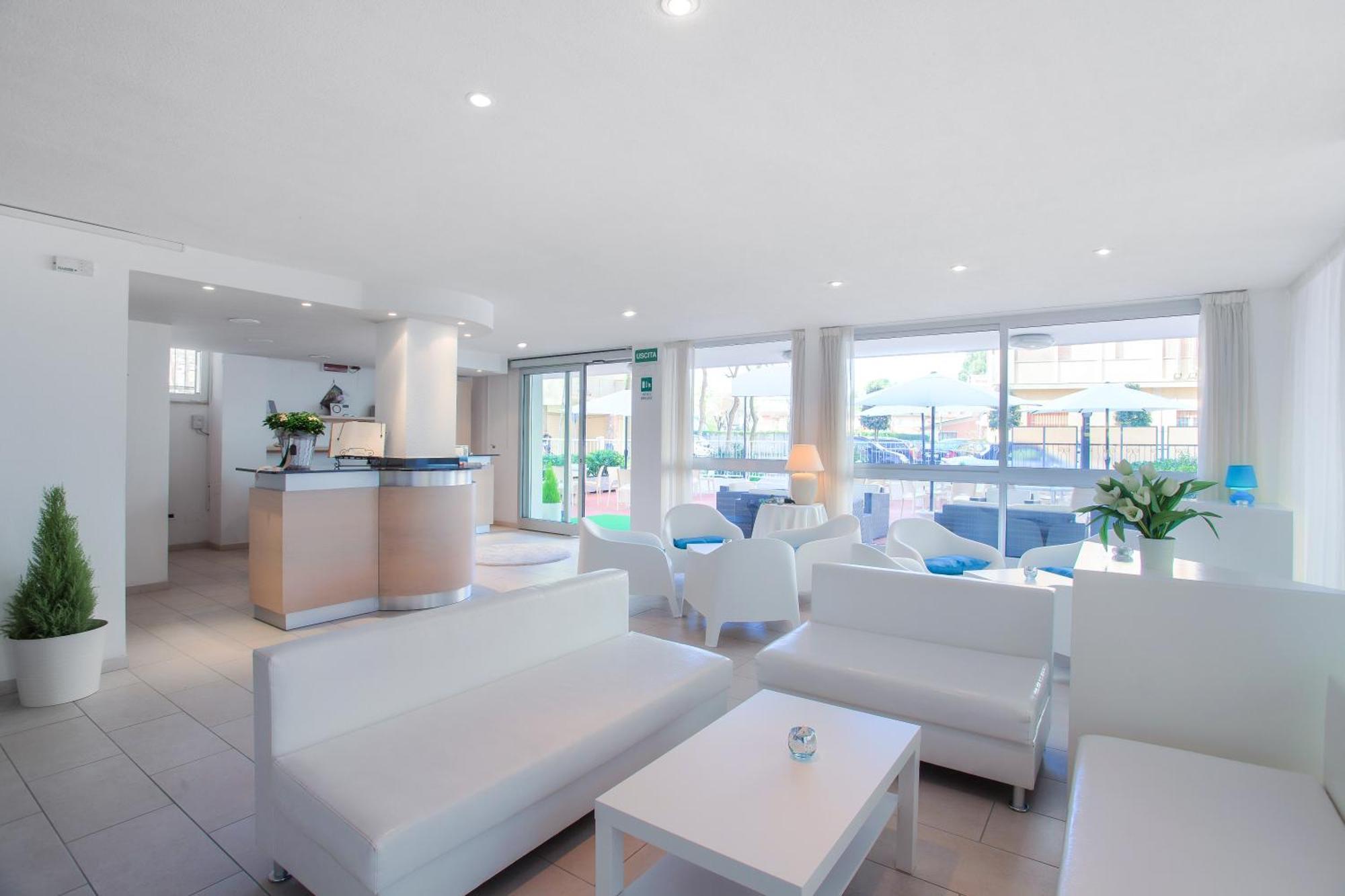 Hotel Mario Cesenatico Kültér fotó