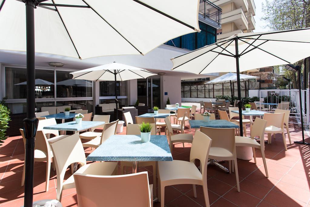 Hotel Mario Cesenatico Kültér fotó