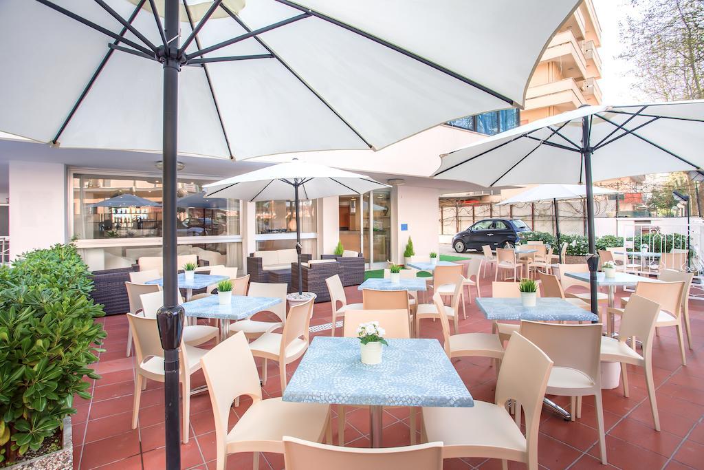 Hotel Mario Cesenatico Kültér fotó