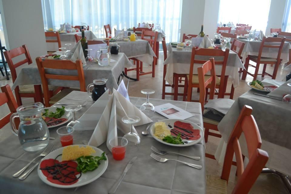 Hotel Mario Cesenatico Kültér fotó