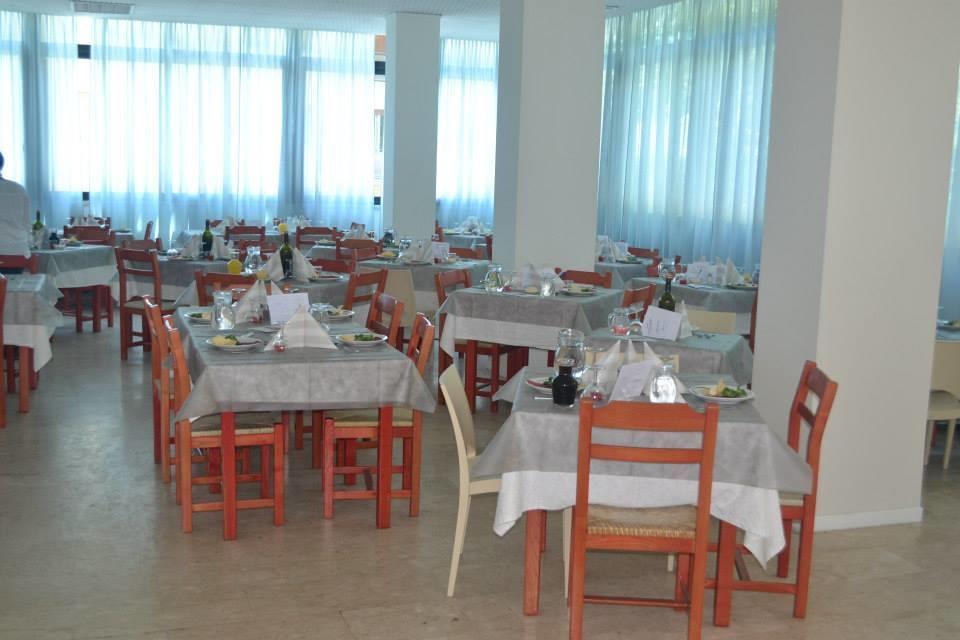 Hotel Mario Cesenatico Kültér fotó